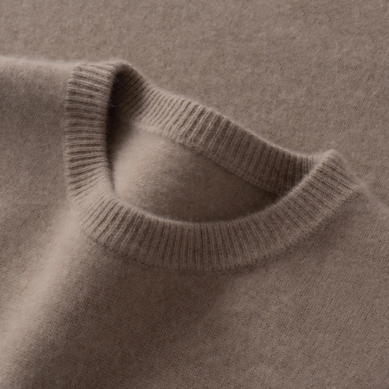 Ανδρικό πουλόβερ από κασμίρι με παχιά πλέξη, στρογγυλή λαιμόκοψη, μακριά μανίκια, 30–35% κασμίρι, μονόχρωμο σχέδιο