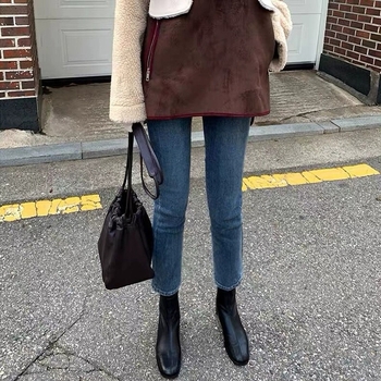 Дънки с висока талия, прав силует, дължина 9/10, деним от памук.