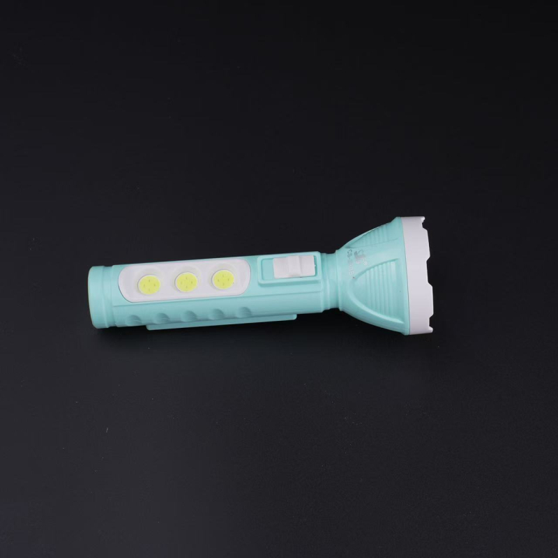 Φακός χειρός με υψηλό φωτισμό, τροφοδοσία 5V, 100 lm, εμβέλεια 60 m, γωνία δέσμης 180°, βάρος 100 g