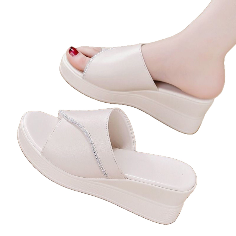 Ženske sandale s jednim remenom, klinični potpetica 3–6 cm; gornji/unutarnji materijal: super fiber; đon od gume
