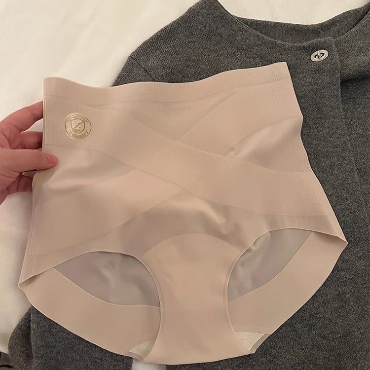 Varrat nélküli női bugyi magas derekú — Ice Silk anyag, Nylon 70–80%, pamut bélés