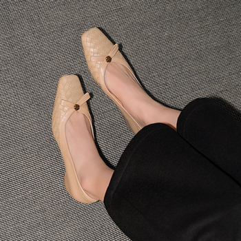 Női Mary Jane bőrcipő arany retro felülettel, négyszögletes orr, közepes sarok, egyetlen csattal ellátott pánt, felsőrész bőr és szövött bőrpanelek