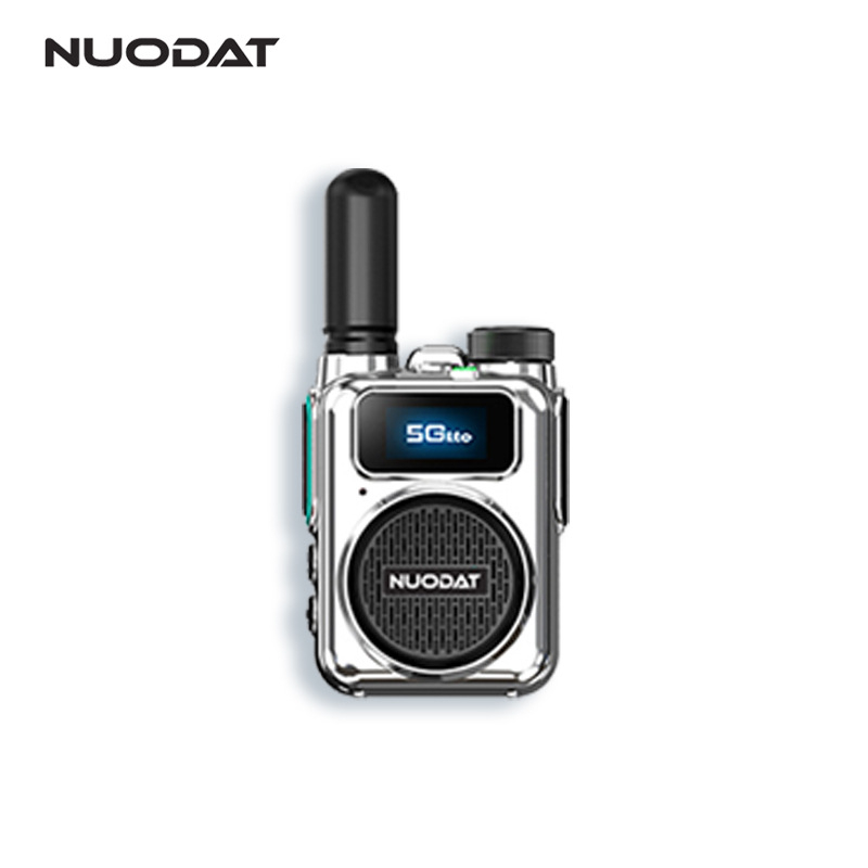 Card Interphone s GPS-om za komunikaciju u voznom parku; domet više od 50 km; mreža 5G/4G/3G/2G; litij-ionska baterija 1000–4000 mAh