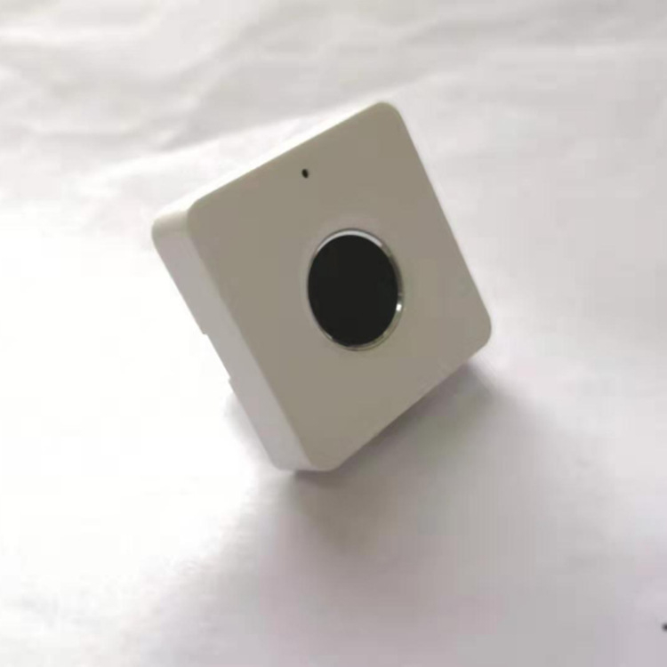 Brava za ladicu s otiskom prsta, model B-P-02S4; kapacitet otisaka 20; vrijeme skeniranja <0,3 s; FAR <0,002%; punjiva baterija 800 mAh.