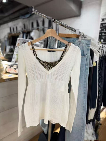 Памучен плетен свитър с V-образно деколте, дълги ръкави, пуловер стил, 70-80% памук