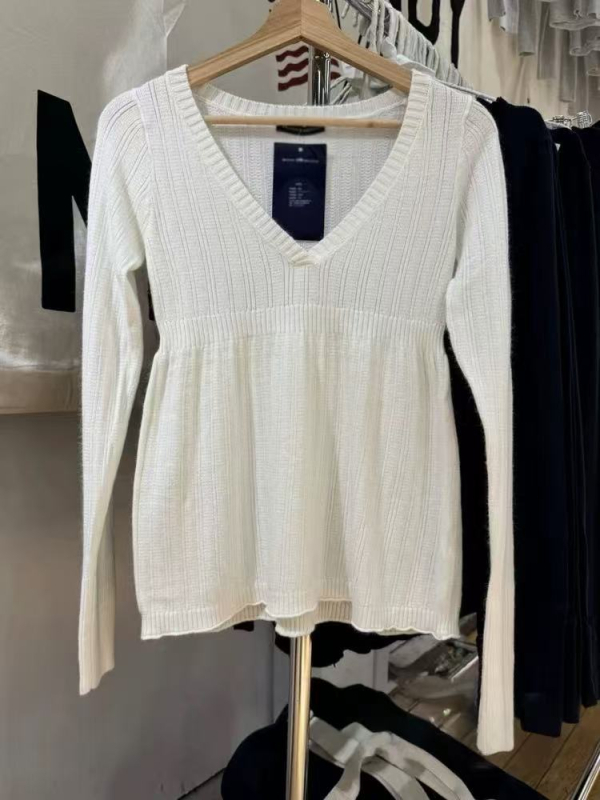 Памучен плетен свитър с V-образно деколте, дълги ръкави, пуловер стил, 70-80% памук