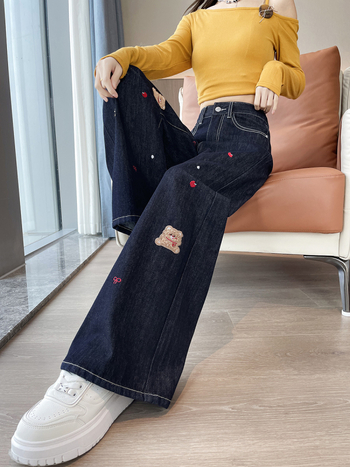 Дънки за жени с пухено подплатяване и дебелина — висока талия, широки крачоли с права кройка, бродерия, 80–90% памук