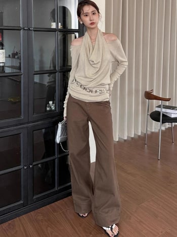 Пуловер във френски стил с ленив дизайн, халтер-яка и люлееща се яка, фиктивен изглед на две части, дълги ръкави, полиестрово плетиво, 90–95% полиестер, шевни детайли, дължина 50–65 cm