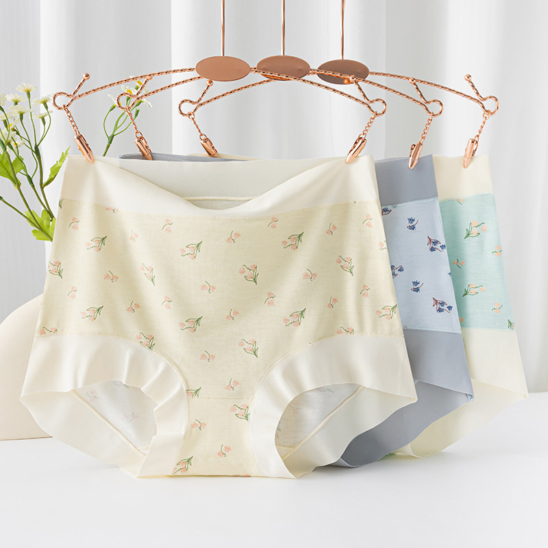 Női magas derekú modal alsónemű, pamut alátéttel a szemérem résznél, virágos mintával, boxer fazon