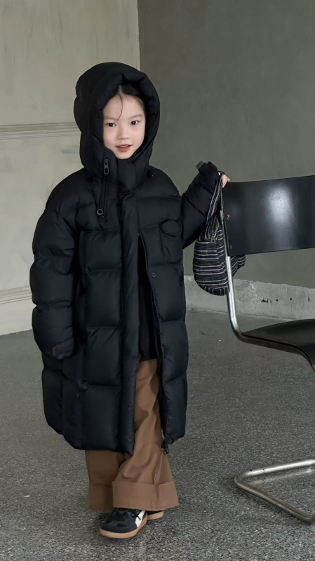 Gyerekeknek szóló tollal töltött dzseki háromvédelmi funkcióval, kapucnival, középhosszú, téli időszak, töltet 86–90% toll