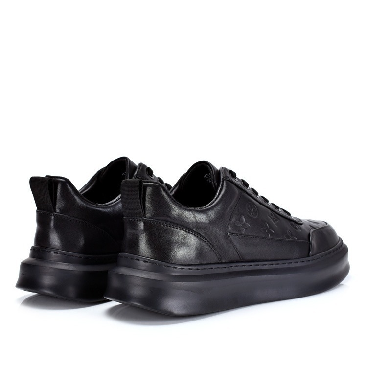 Férfi platformcipő, felsőrész: felsőréteg szarvasmarhabőrből, EVA talp, kerek orr, lapos sarok, belső talp természetes bőrből