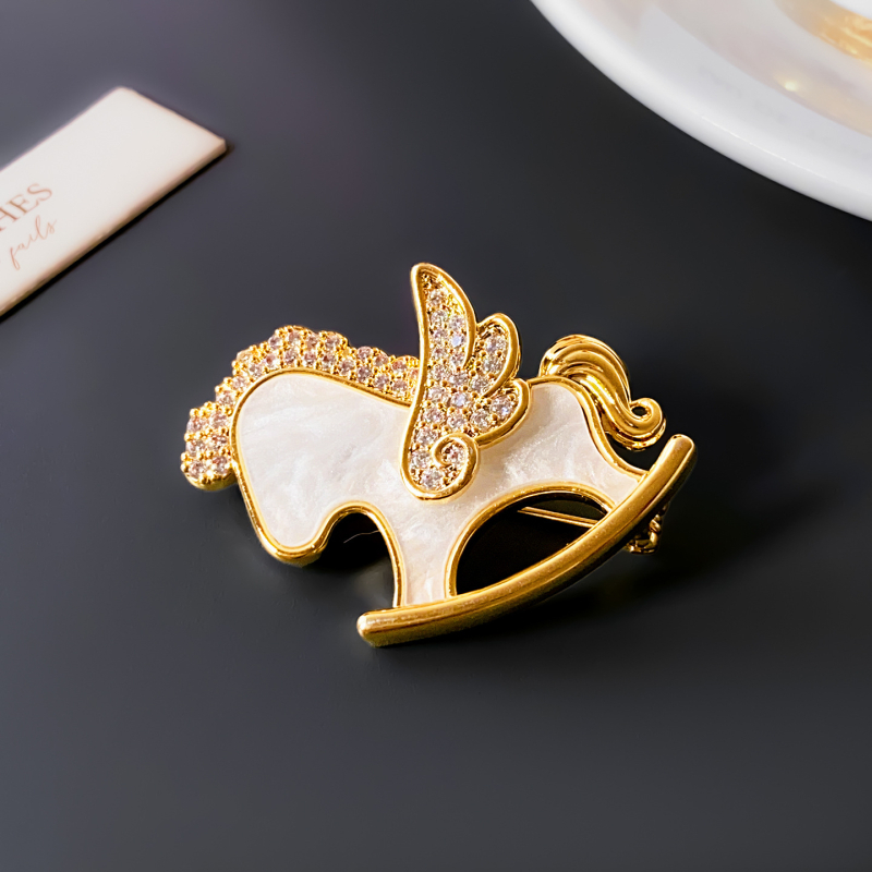 Bakrena broš za žene, znak zodijaka, ženstveni stil, elektroplatiranje, Taotian Jewelry