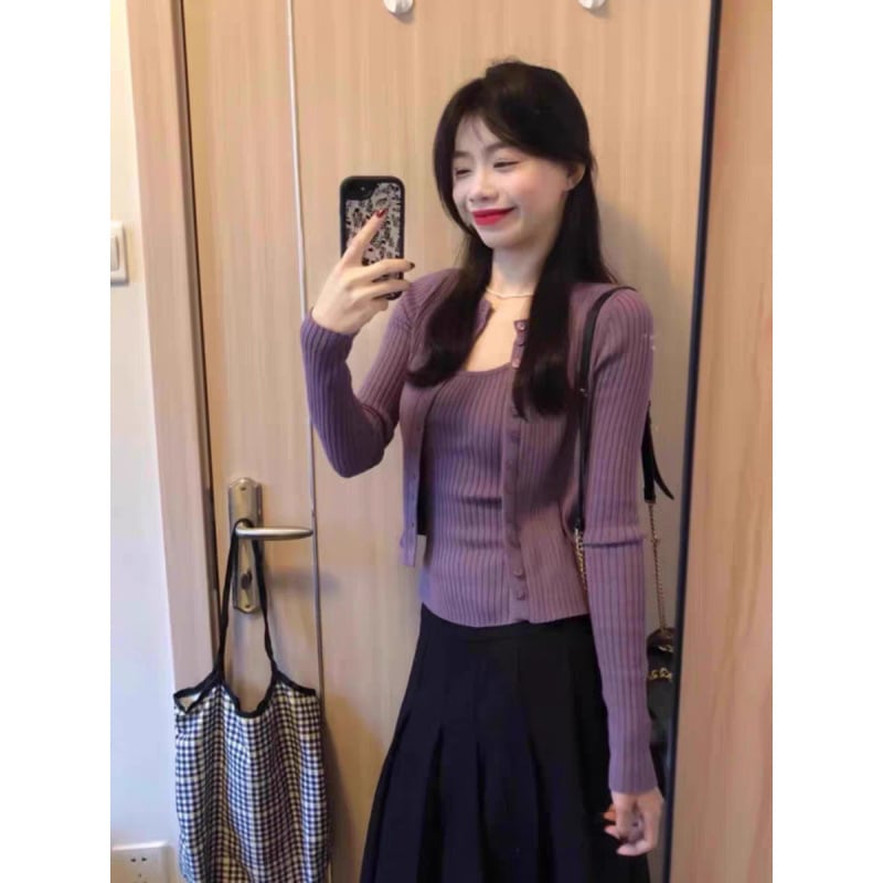 Двухчастен плетен комплект: потник и жилетка, квадратно деколте, тесен силует, дълги ръкави, есен 2025