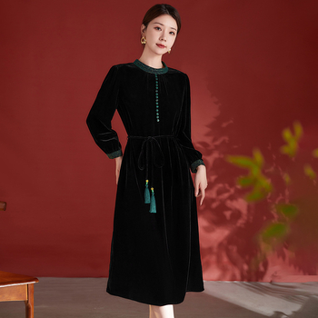 Rochie din catifea de mătase cu guler înalt, croială în A, mâneci lungi, stil vintage