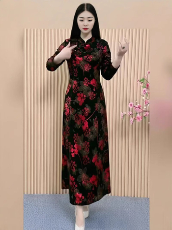 Rochie cheongsam cu stil chinezesc retro, siluetă subțire, primăvara 2025, croială midi, țesătură din bumbac roman cu amestec PVC