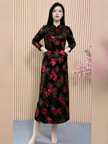 Rochie cheongsam cu stil chinezesc retro, siluetă subțire, primăvara 2025, croială midi, țesătură din bumbac roman cu amestec PVC