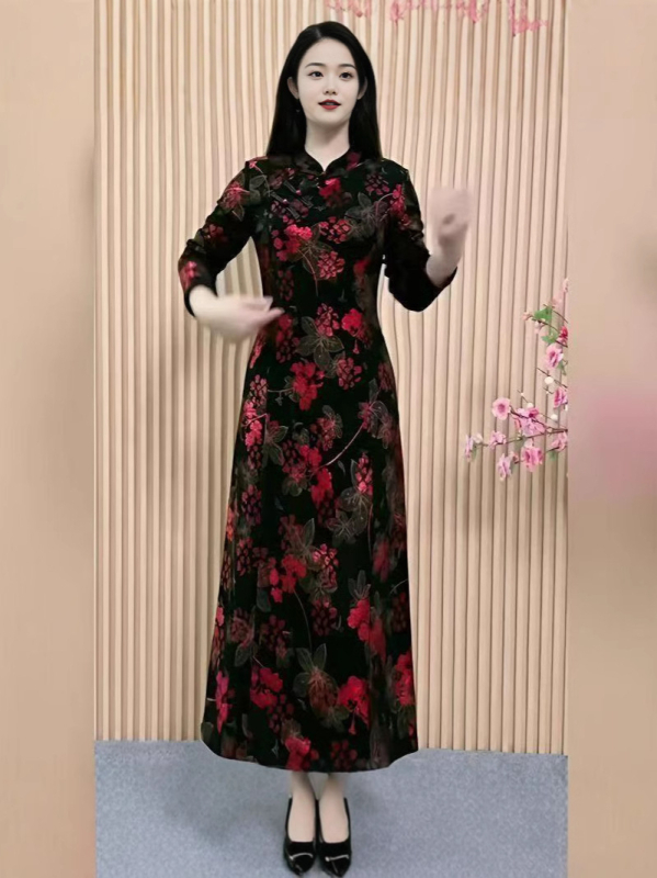 Rochie cheongsam cu stil chinezesc retro, siluetă subțire, primăvara 2025, croială midi, țesătură din bumbac roman cu amestec PVC