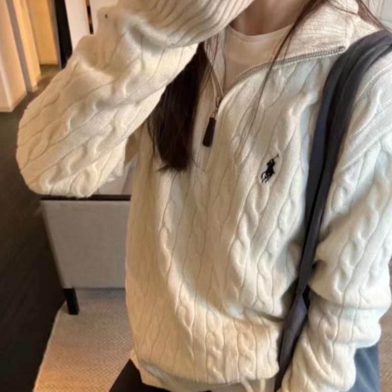 Плетена блуза с бродерия и животински принт, плътна материя, свободна кройка, дълги ръкави, полуцип яка