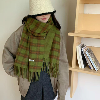 Șal din amestec de lână cu carouri, lungime lungă, iarna 2025