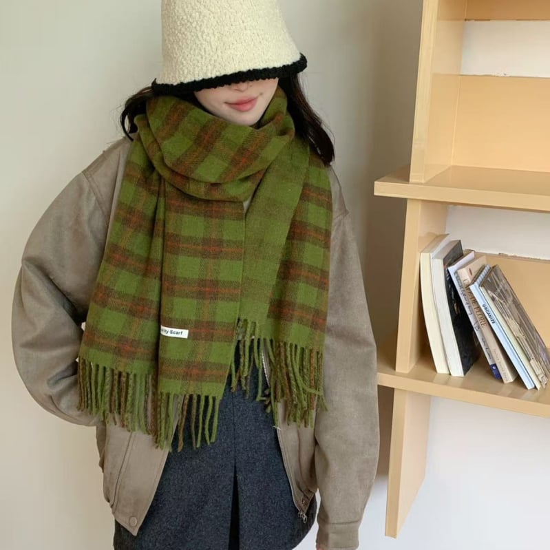 Șal din amestec de lână cu carouri, lungime lungă, iarna 2025