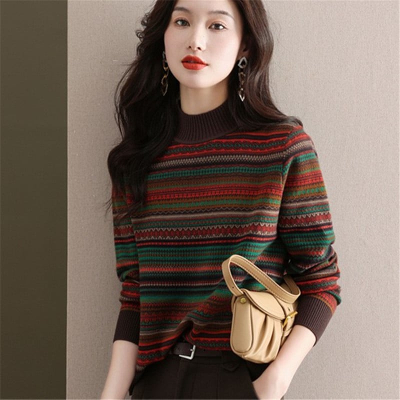 Пуловер с ивици, полуръкав, полу висока яка, къс модел, свободна кройка, средна дебелина, смес от вълна и полиестер, колажен шевен детайл, зимна версия 2024