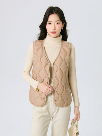 Γυναικείο γιλέκο από πούπουλο, λεπτό, V-λαιμό, μοτίβο κολοκύθας, γέμισμα από λευκό πούπουλο 86–90%, κοντό μήκος, εξωτερικό ύφασμα πολυεστέρα 95%+