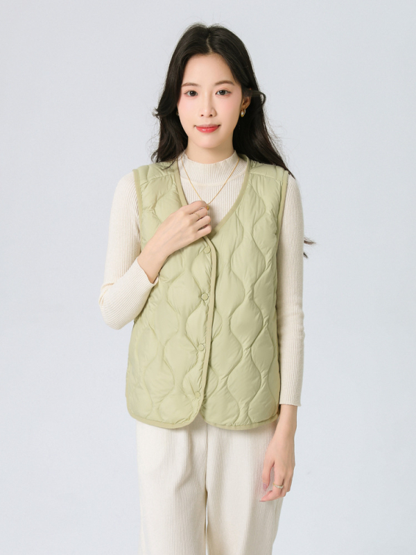 Γυναικείο γιλέκο από πούπουλο, λεπτό, V-λαιμό, μοτίβο κολοκύθας, γέμισμα από λευκό πούπουλο 86–90%, κοντό μήκος, εξωτερικό ύφασμα πολυεστέρα 95%+