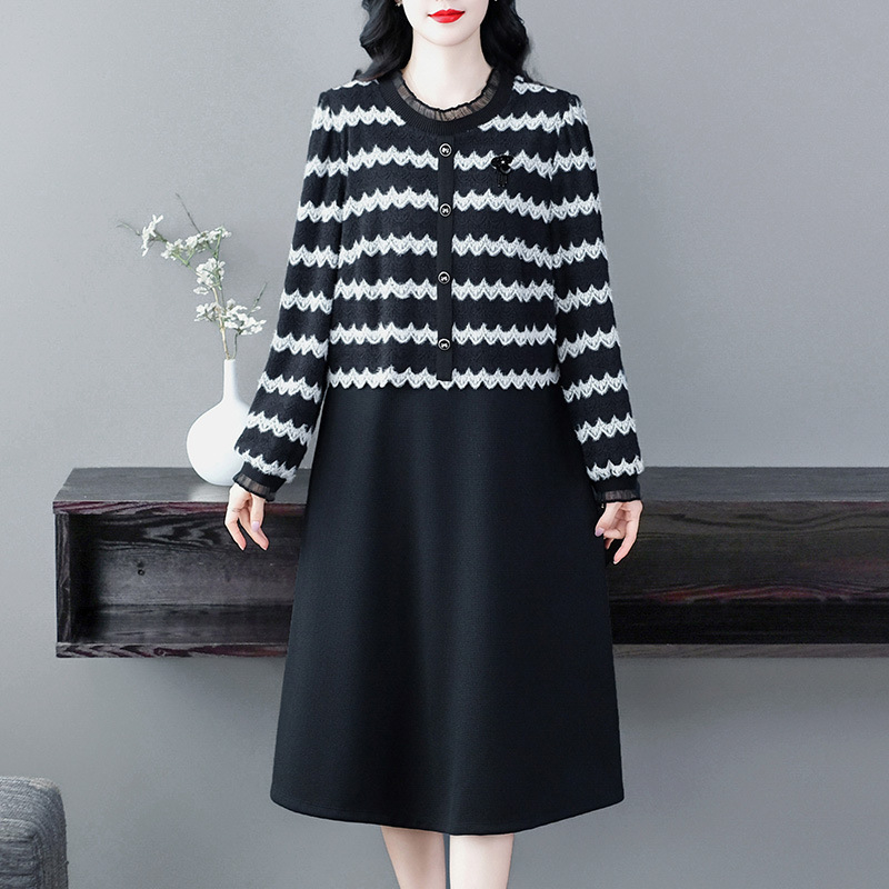 Haljina od šifona, dugi rukavi, casual gradski stil, duljina 103 cm, glavni materijal poliester 80–90%.
