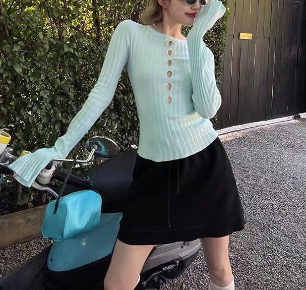 Пуловер за жени – Slim fit, кръгло деколте, дълги ръкави, едноцветен, овча кадифена материя; полиестер-спандекс смес