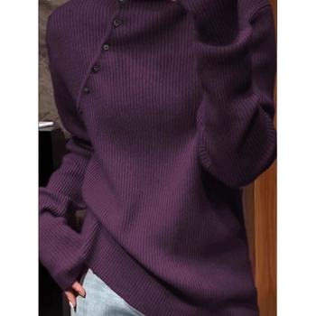 Pulover tricotat pentru femei, guler înalt, umeri căzuți, grosime medie; principalul material: lână de oaie; țesătură: blană de iepure