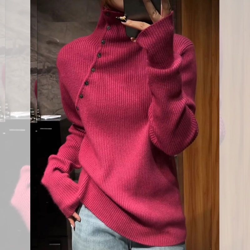 Pulover tricotat pentru femei, guler înalt, umeri căzuți, grosime medie; principalul material: lână de oaie; țesătură: blană de iepure