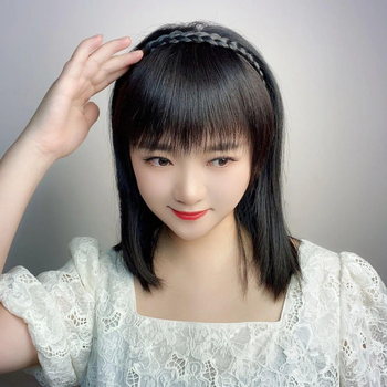 Perika od ljudske kose s integriranim frizom i prednjim dijelom koji skriva sijedu kosu (model LH122; materijal: ljudska kosa; frizura: ravna ili kos; može se bojati ili peglaiti; pogodna za sve oblike lica)