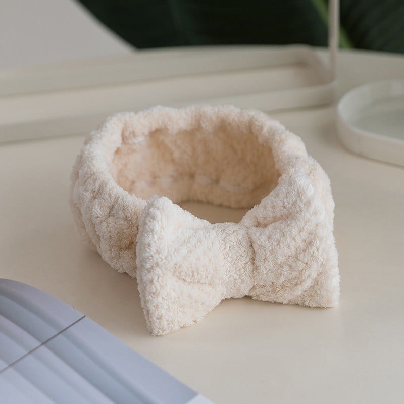 Čelenka za kosu od koralnog baršuna s mašnom – elastična, nježna prema koži, za pranje lica i nanošenje šminke