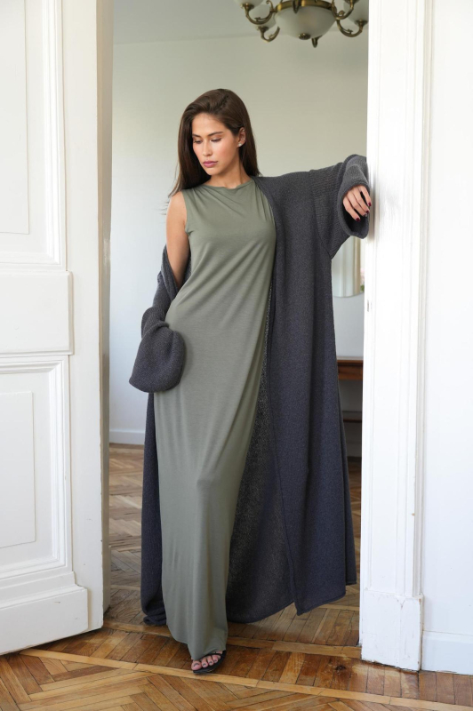 Мохерен кардиган с удължена дължина, прозрачно плетиво, V-образно деколте, свободна кройка