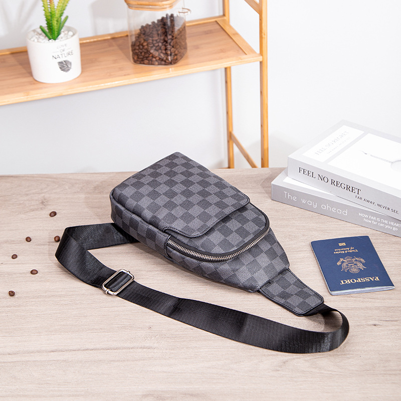 Geantă de piept pentru bărbați – stil stradal, PVC, impermeabil, model în carouri, căptușeală din poliester