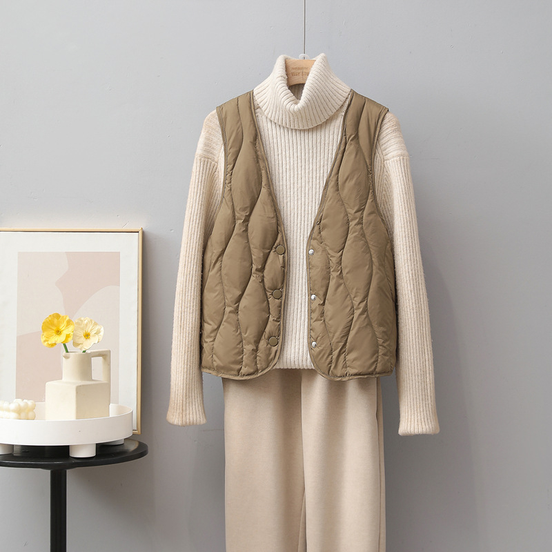 Γυναικείο γιλέκο με down, Χειμώνας 2025, V-λαιμός, στενή γραμμή, πλήρωση από λευκό πάπιας down 86-90%