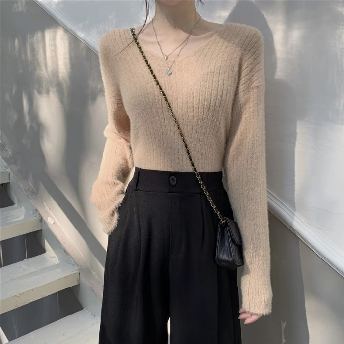 Женски пуловер с V-образно деколте, изкуствен норков велур, дълги ръкави, свободна кройка, зима 2024