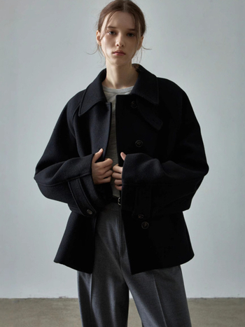 Palton de damă din lână cu cașmir — guler înalt, croială dreaptă, lungime medie