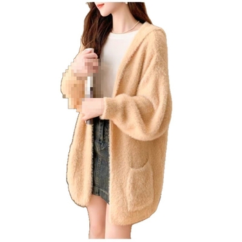 Кардиган с 3D ефект, полиестрова тъкан със спандекс, А‑образен силует, стояща яка, средна дебелина