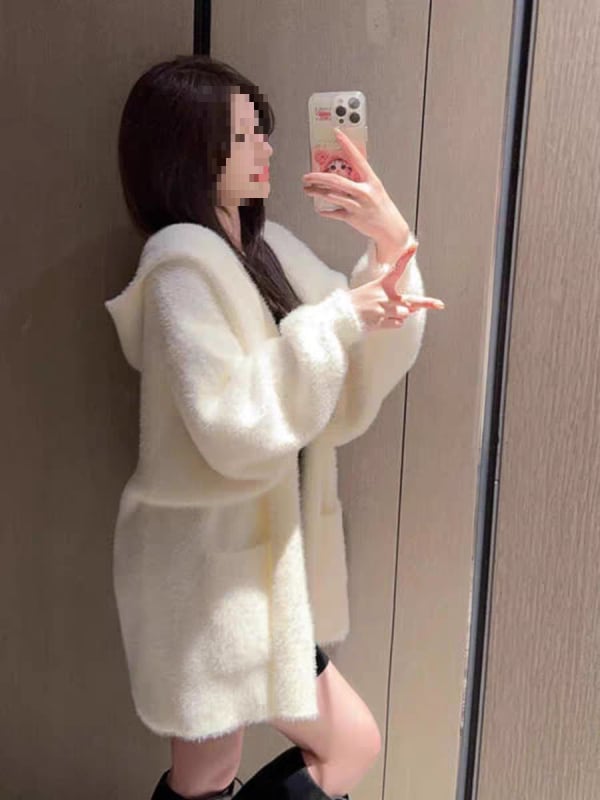 Кардиган с 3D ефект, полиестрова тъкан със спандекс, А‑образен силует, стояща яка, средна дебелина