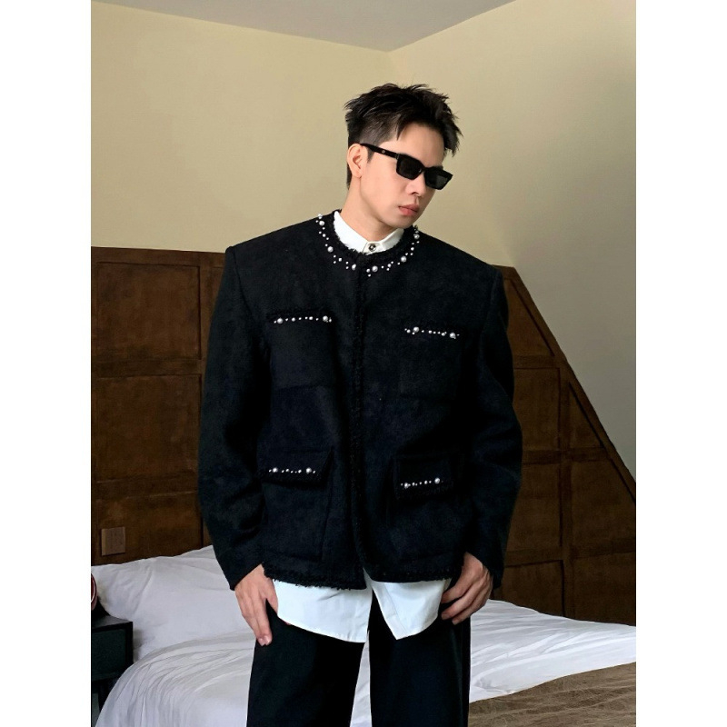 Férfi slim-fit kabát gyöngyös díszítéssel, Vinylon-Lycra anyag, ősz 2025