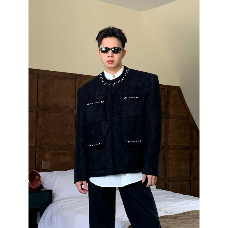 Férfi slim-fit kabát gyöngyös díszítéssel, Vinylon-Lycra anyag, ősz 2025