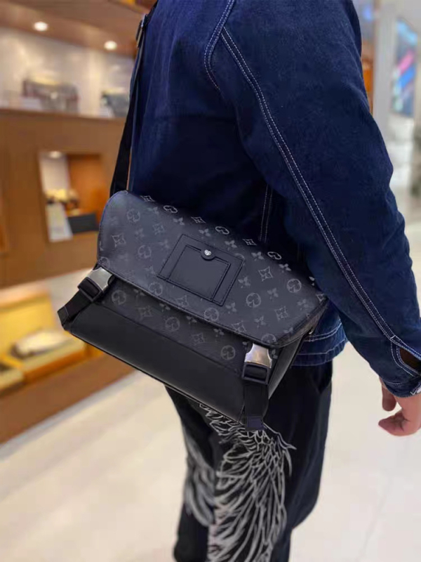 Muška kožna messenger torba za poslovna putovanja — vodootporna, lagana, proširiva, zaštita od krađe