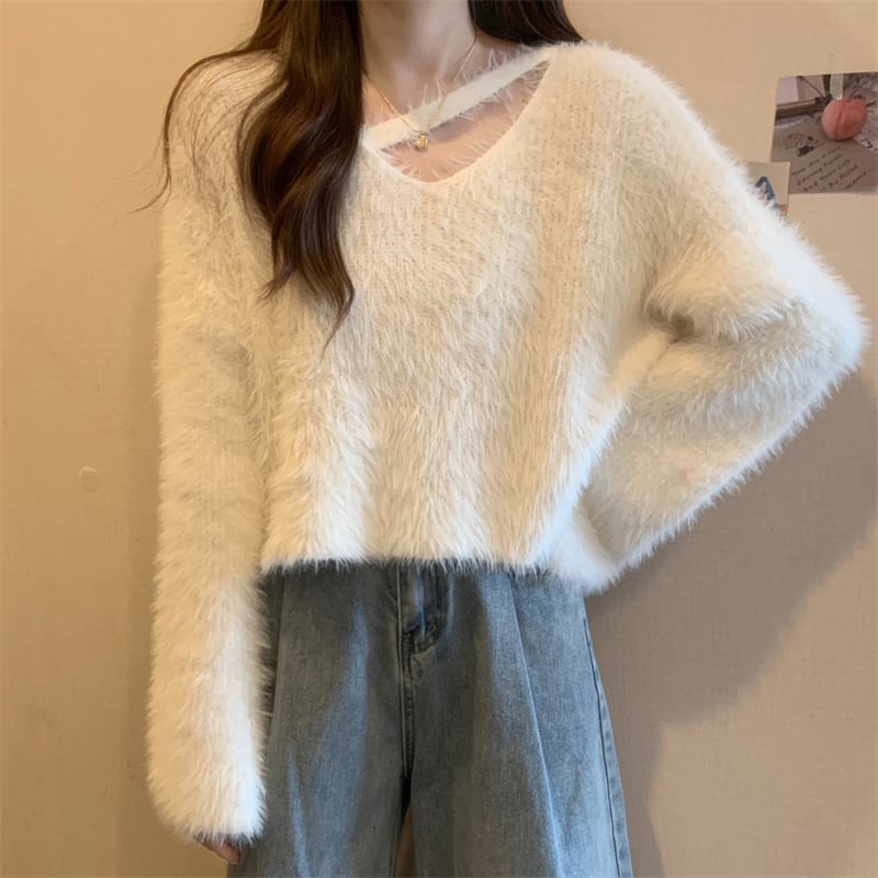 Дамски пуловер от агнешка вълна, V-образно деколте, слим фит, ултра къс модел, пачуърк Zen стил