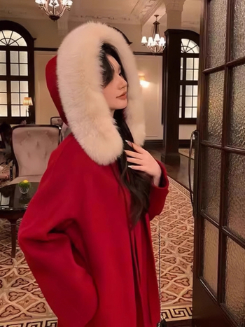 Gyapjúkabát szőrme gallérral (gyapjú; spandex; rövid hossz; raglán ujjak)