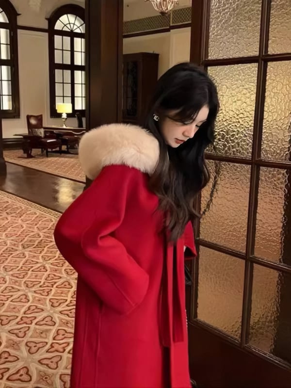 Gyapjúkabát szőrme gallérral (gyapjú; spandex; rövid hossz; raglán ujjak)