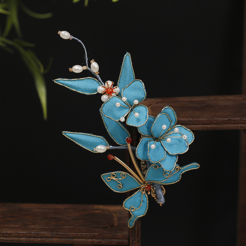 Pillangó filigrán hajcsat készlet, kézzel készített textil hajdísz virágos stílussal – esküvőre (2025 tavasz)