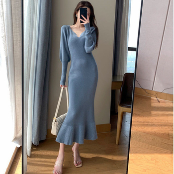 Alpaka gyapjúból készült V-nyakú kötött ruha, hosszú ujjú, magas derékvonal, midi hosszúságú