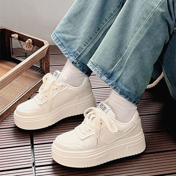 Dječje tenisice za djevojčice, proljeće 2025, gornji dio od sintetičke kože, srednje debeli potplat (gornji dio: sintetička koža; izlazak: proljeće 2025; potplat: srednje debeli)