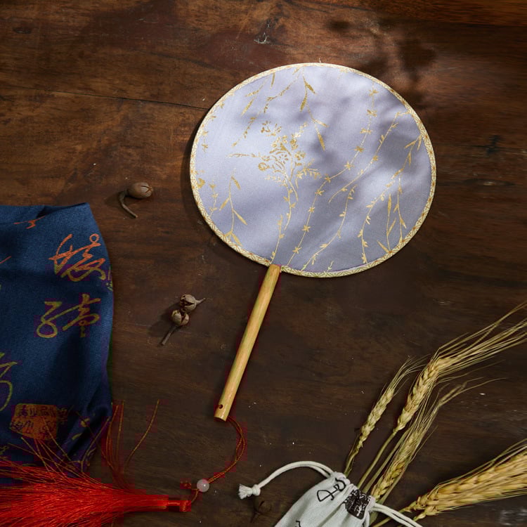 Hanfu fotórekvizit fán arany forró vasalással, bambusz és műszálas selyem